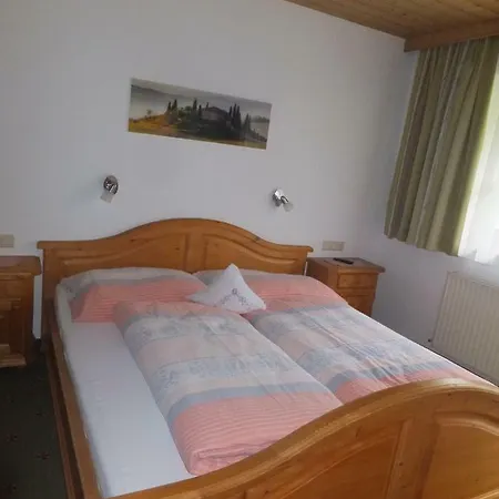 Haus Feldbruendl * تكس