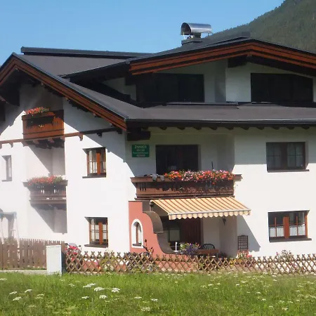 Haus Feldbruendl Apartament *